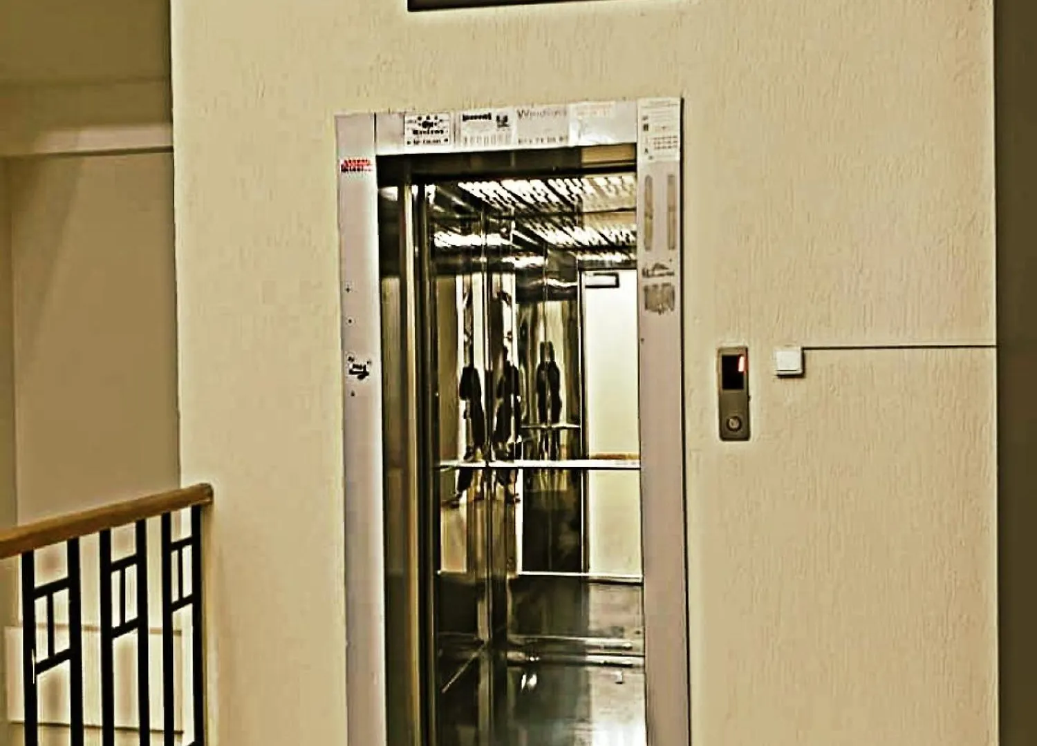 Apartment In Old Tbilisi 0*,