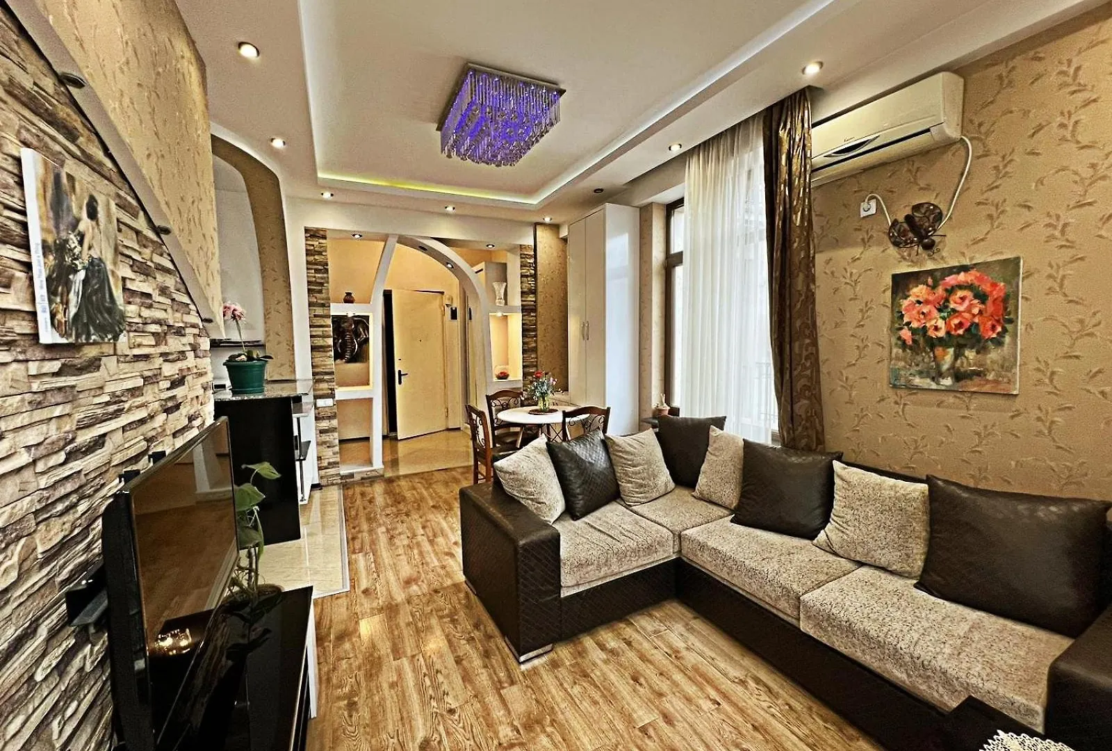 Apartment In Old Tbilisi Georgia